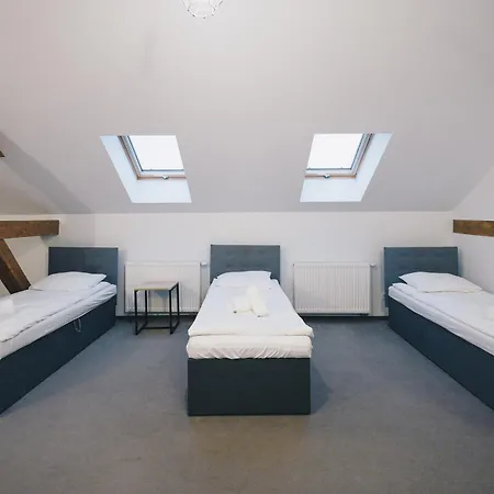 Hotel Folwark Matecznik - Dworek