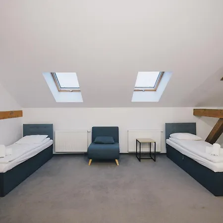 Hotel Folwark Matecznik - Dworek Sedzinko